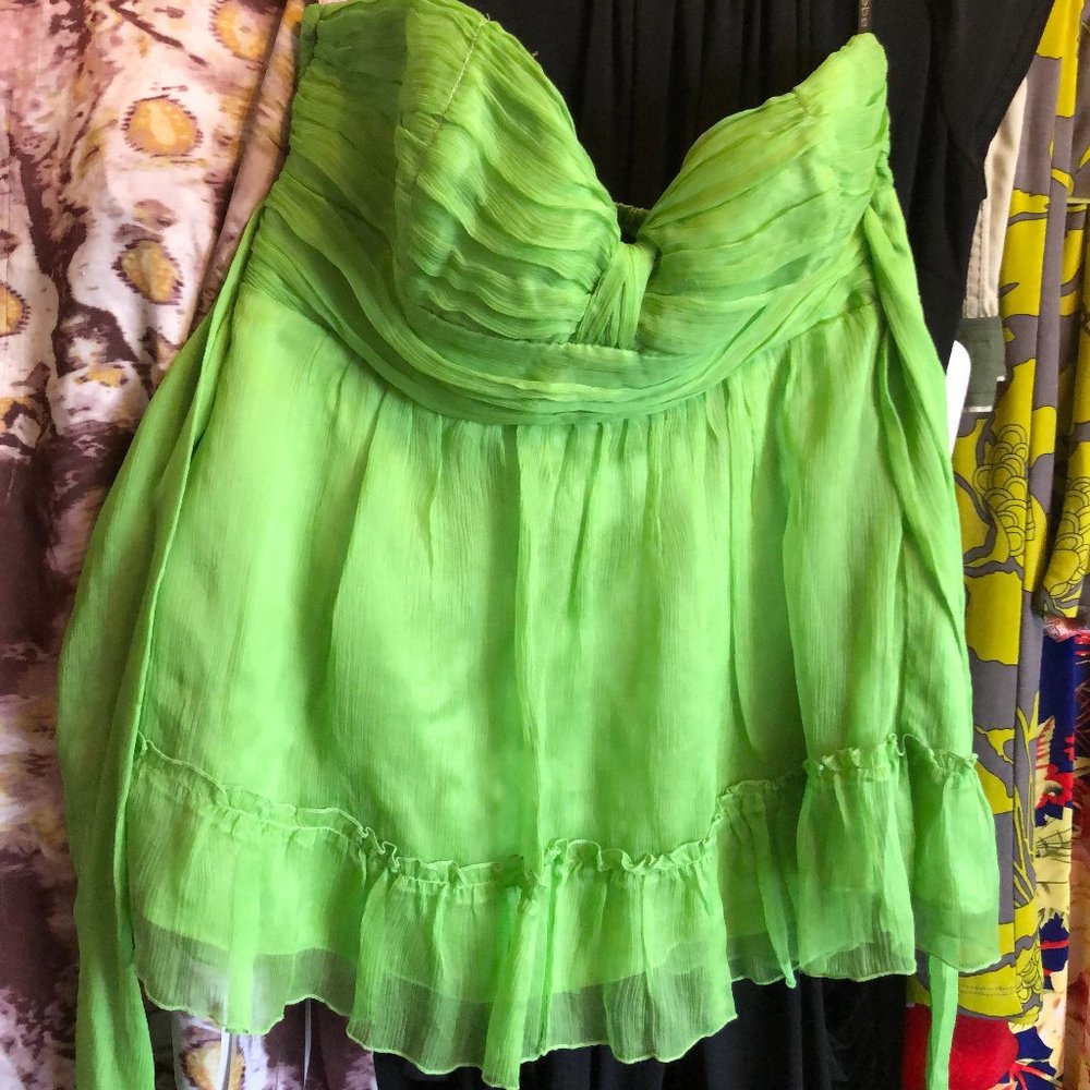 bebe Large Green Ruffle Hem Top